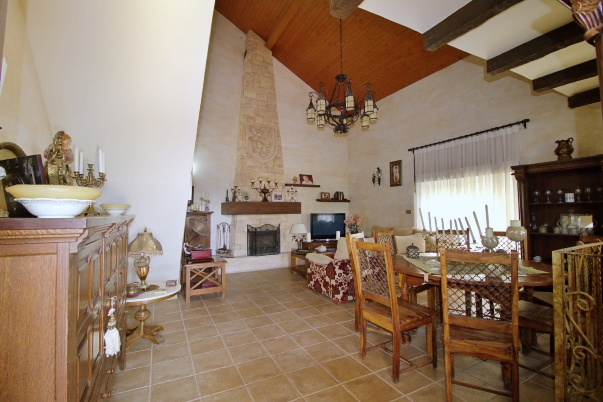 Herverkoop - Villa -
Elche - Valverde