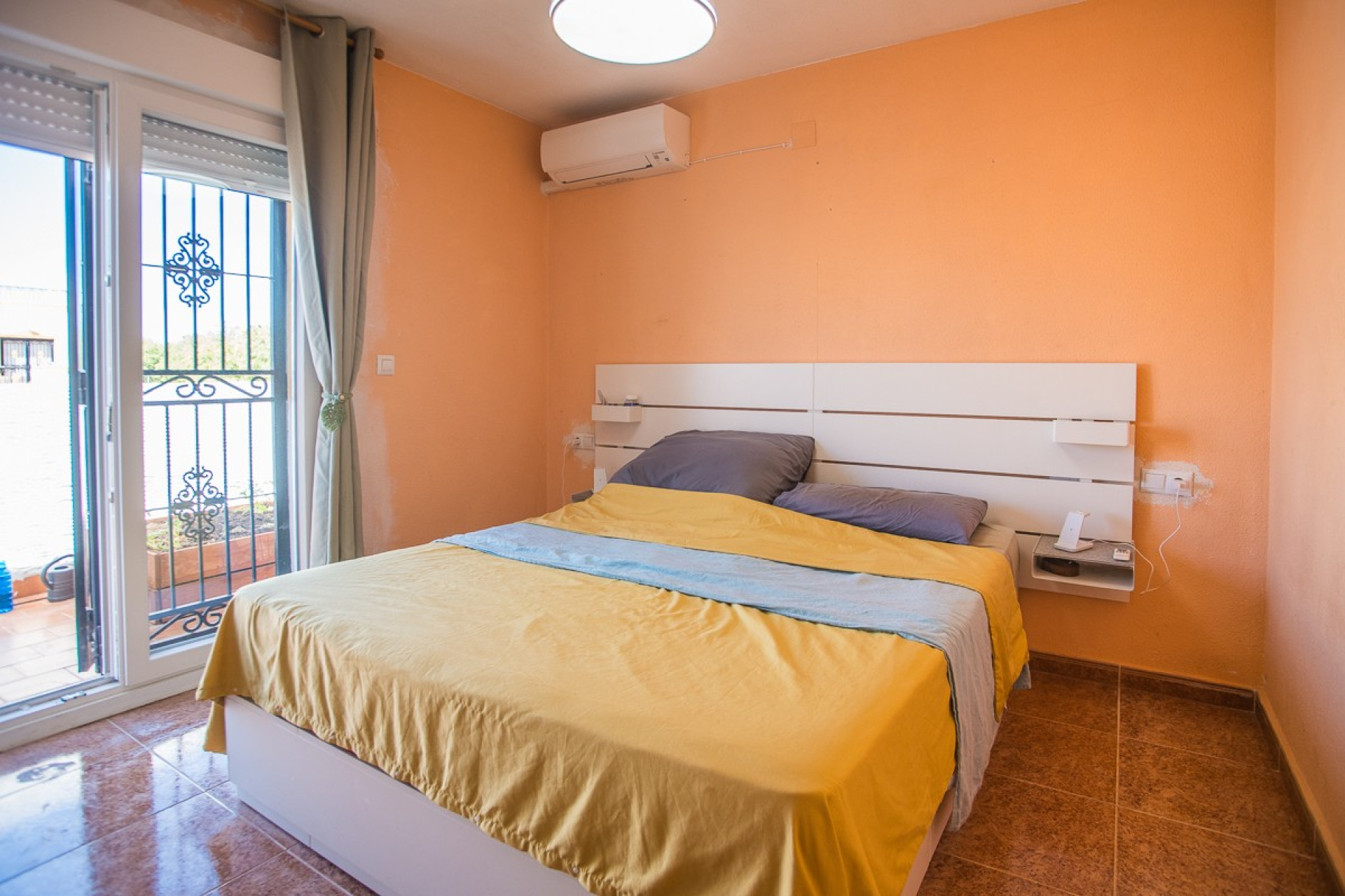Herverkoop - Villa -
Entre Naranjos - Inland