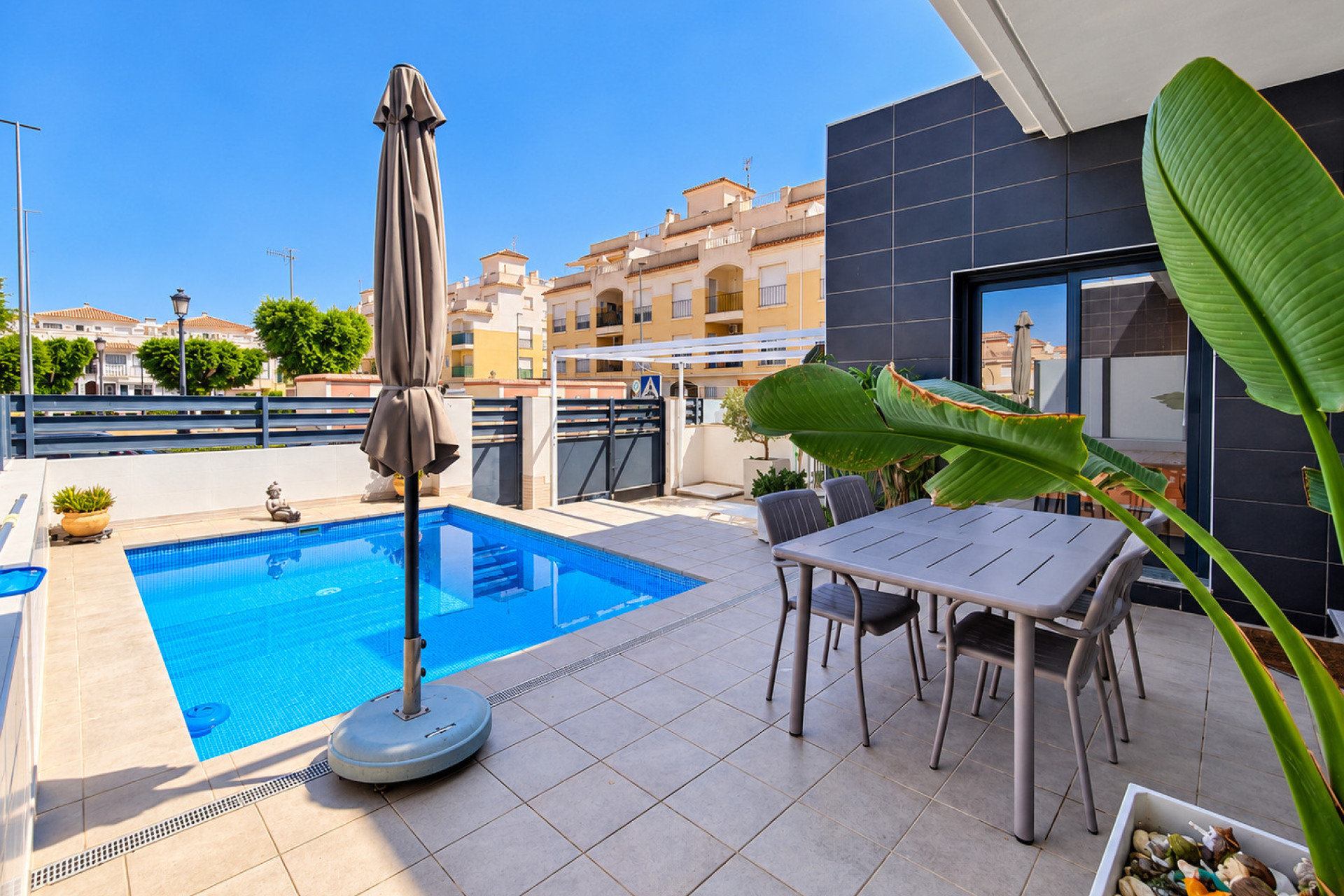 Herverkoop - Villa -
Formentera del Segura - Costa Blanca
