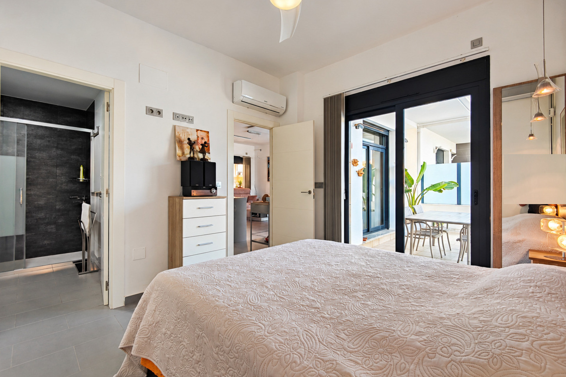 Herverkoop - Villa -
Formentera del Segura - Costa Blanca