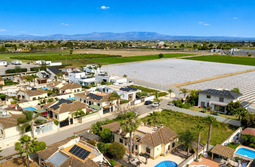 Herverkoop - Villa -
Formentera del Segura - Fincas de La Vega