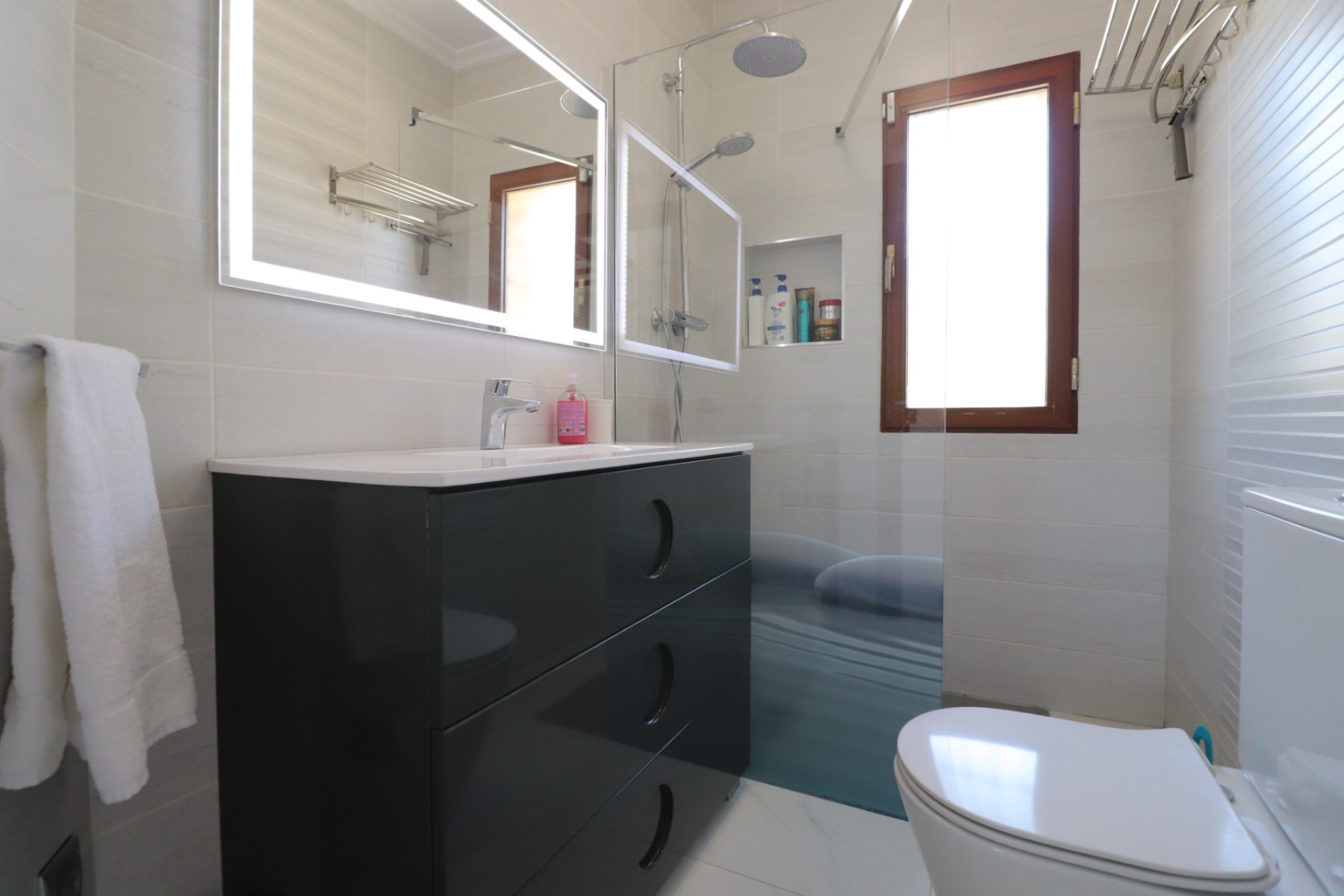 Herverkoop - Villa -
Formentera del Segura - Fincas de La Vega