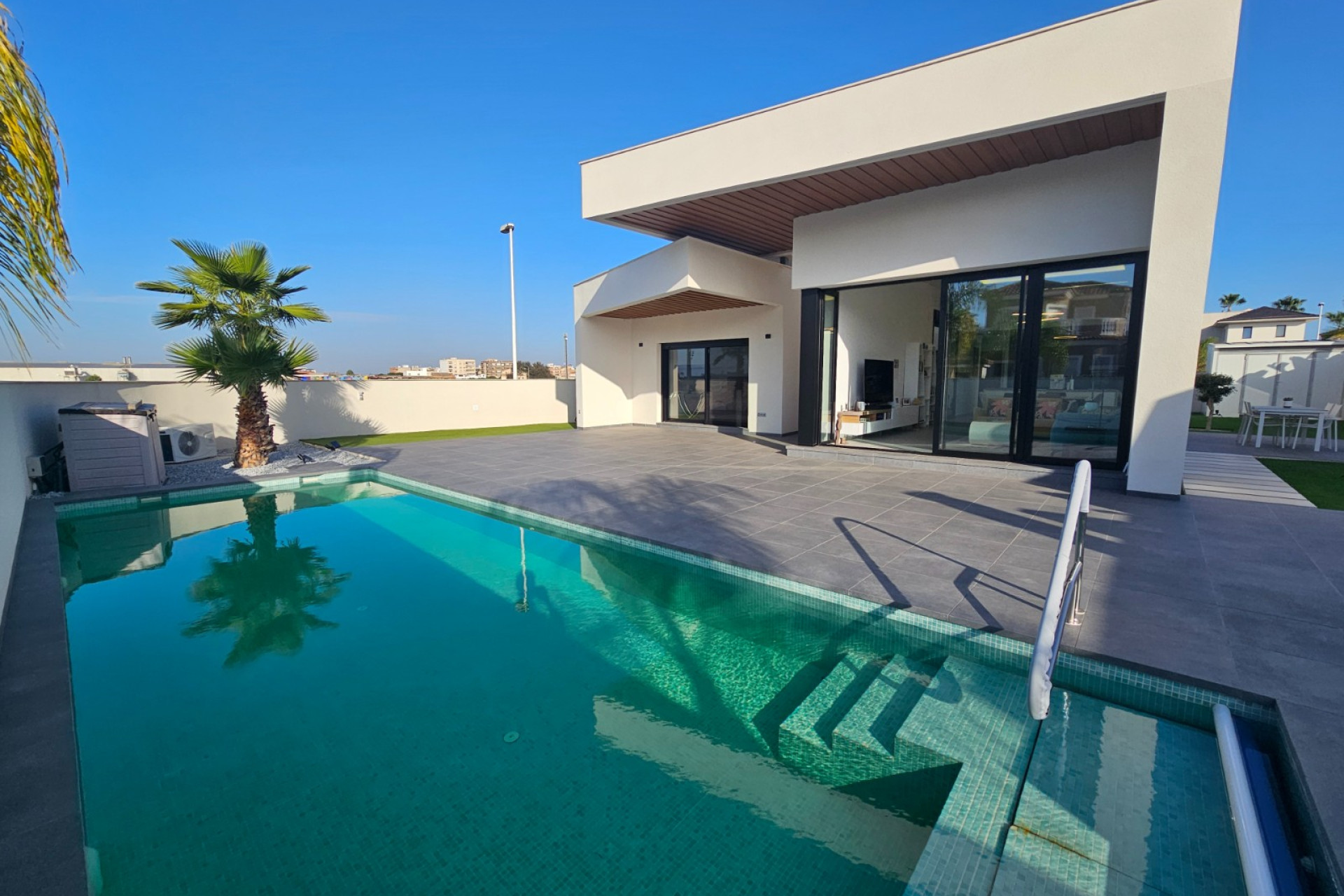 Herverkoop - Villa -
Formentera del Segura - Fincas de La Vega
