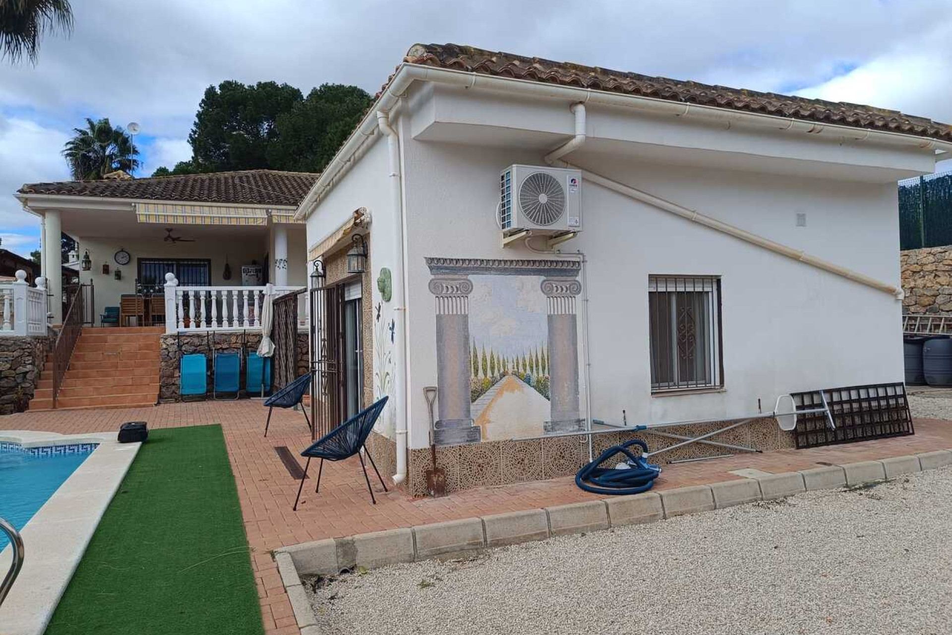 Herverkoop - Villa -
Fortuna - El Reloj