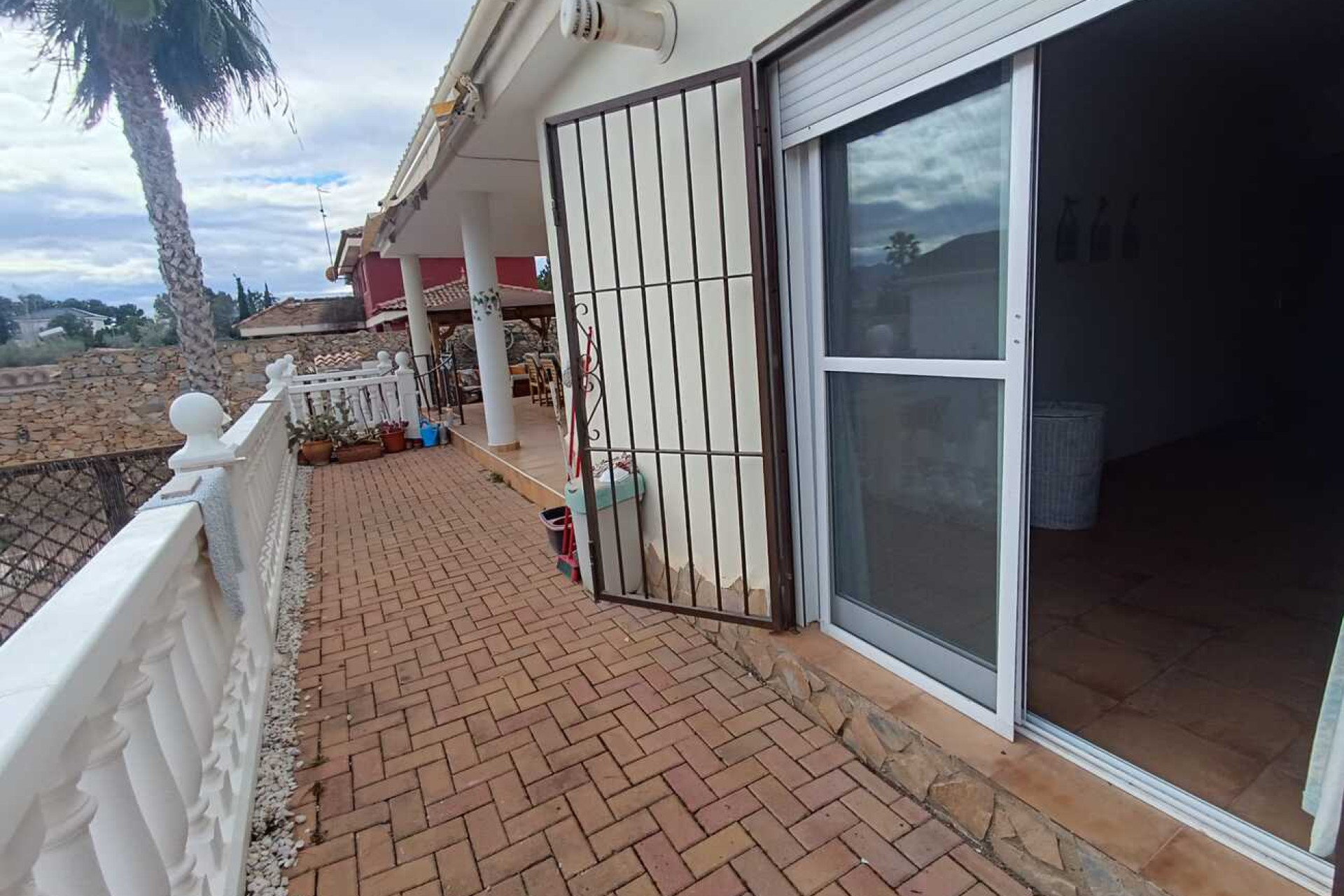 Herverkoop - Villa -
Fortuna - El Reloj