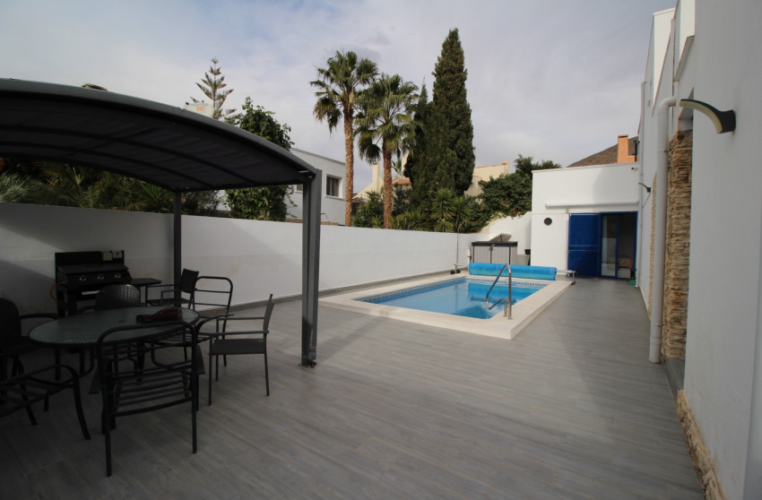 Herverkoop - Villa -
Fortuna - FORTUNA