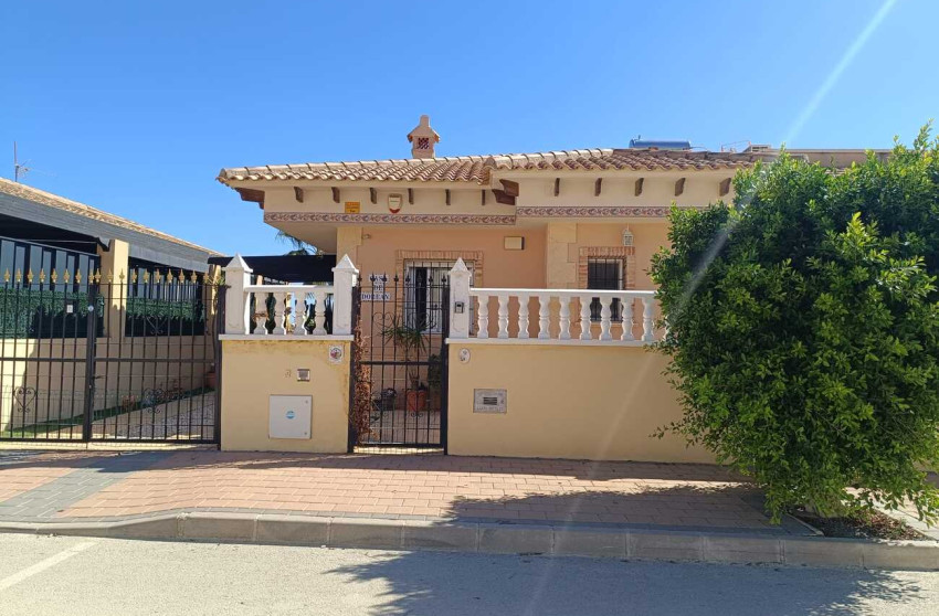 Herverkoop - Villa -
Fortuna - Las Kalendas