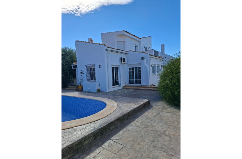 Herverkoop - Villa -
Fortuna - Urbanizacion Las Kalendas