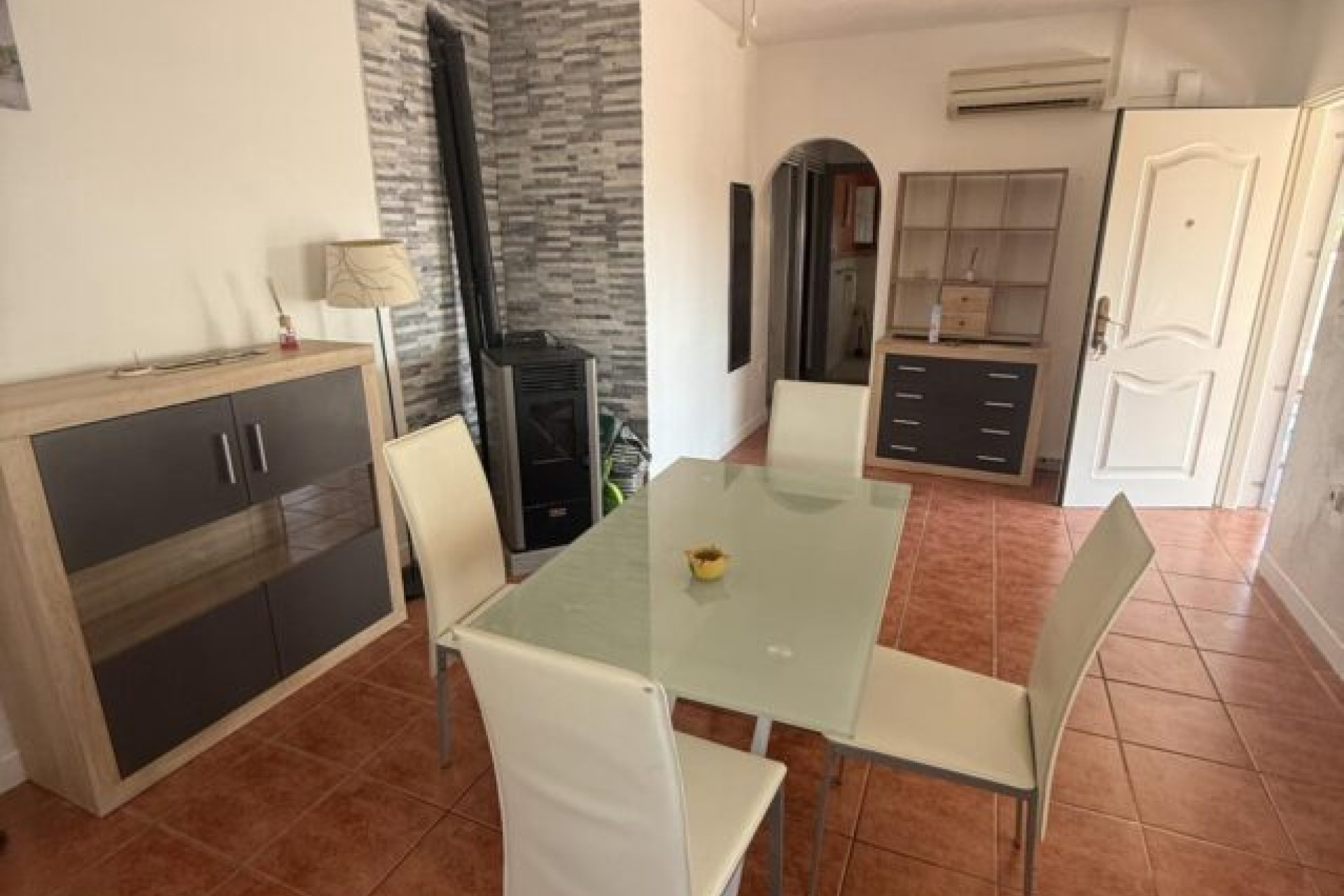 Herverkoop - Villa -
Fortuna