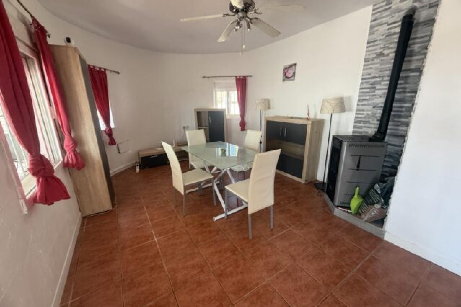 Herverkoop - Villa -
Fortuna