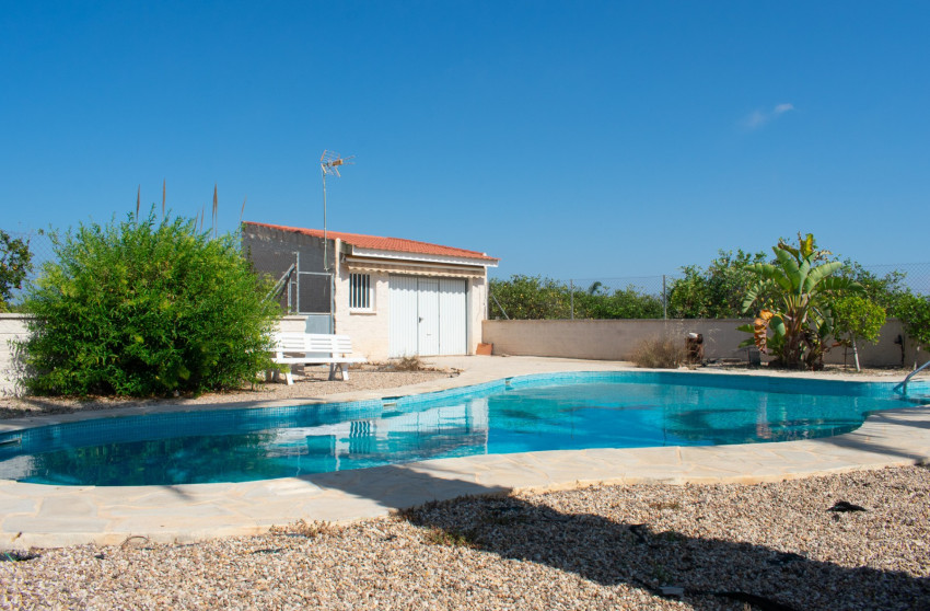 Herverkoop - Villa -
Guardamar del Segura - El Raso