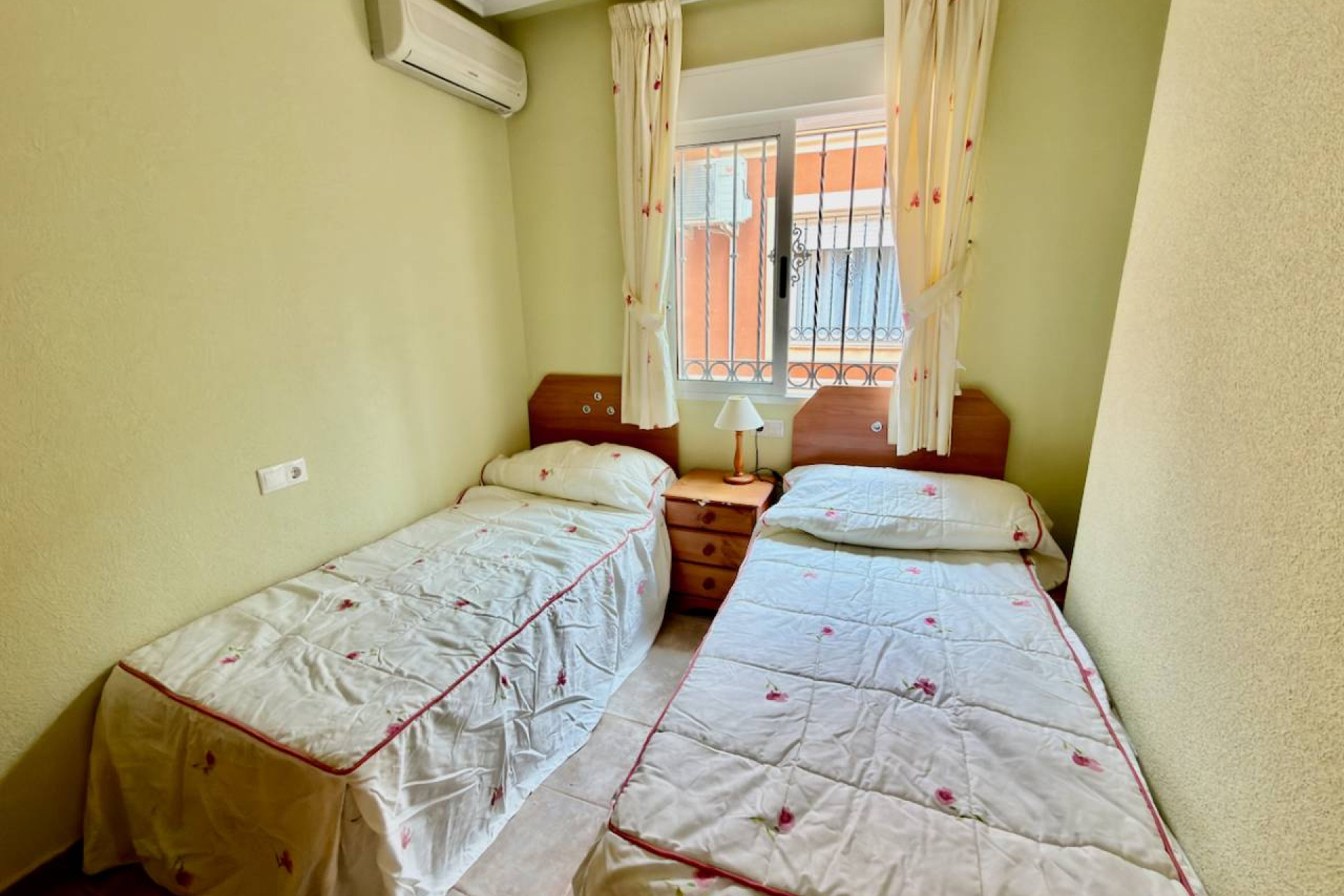 Herverkoop - Villa -
Guardamar del Segura