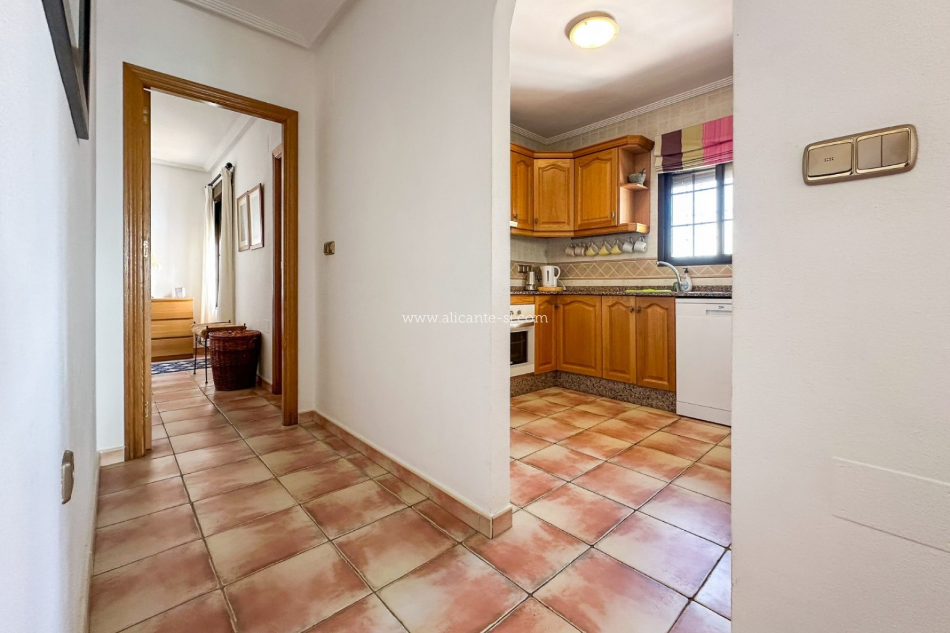 Herverkoop - Villa -
Hondón de las Nieves - HONDON DE LAS NIEVES