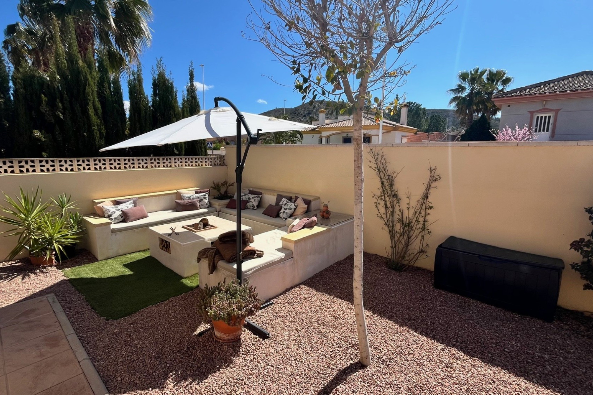 Herverkoop - Villa -
Hondón de las Nieves - Urbaniz La Montañosa