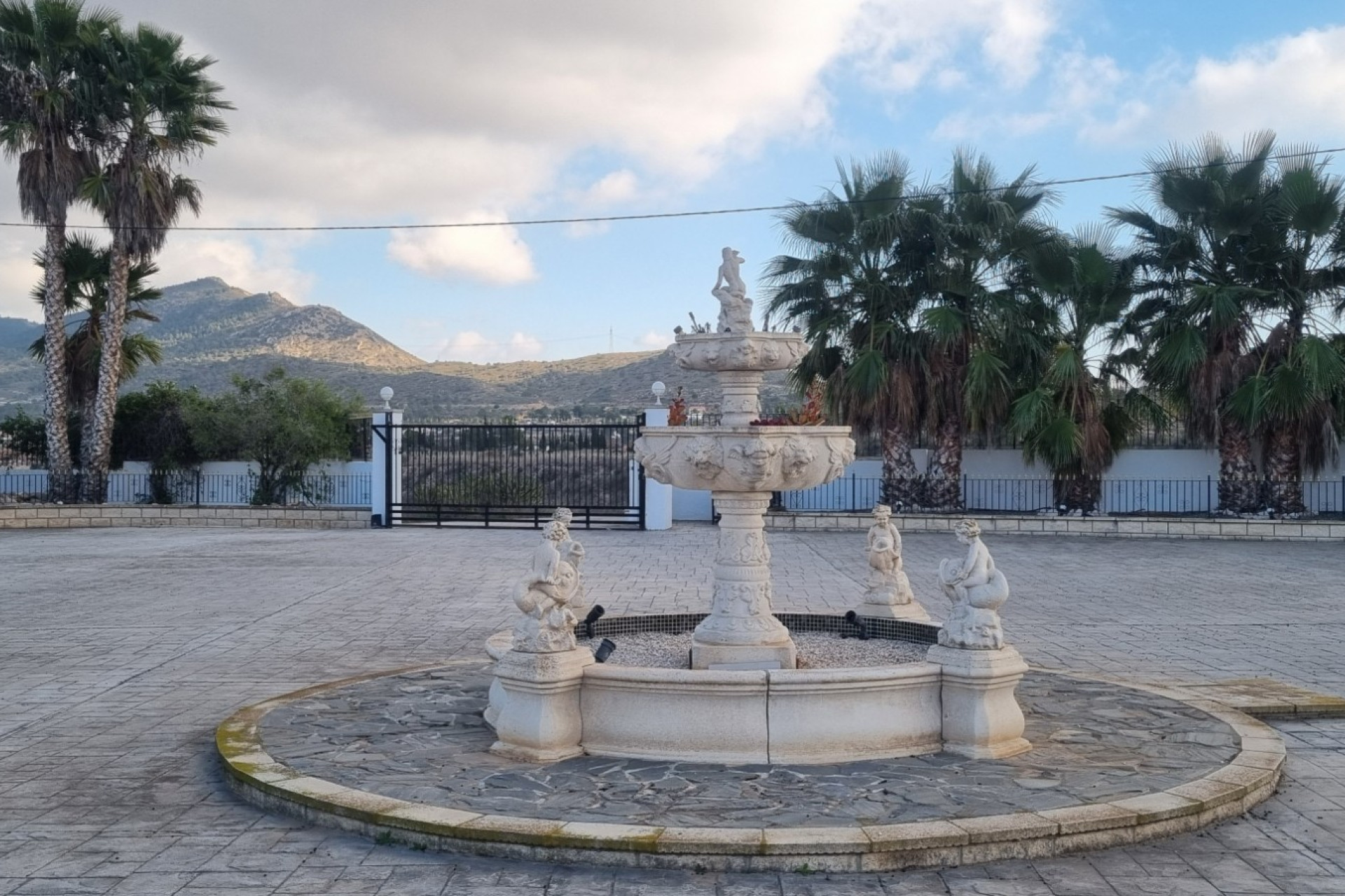 Herverkoop - Villa -
Hondón de los Fráiles - HONDON DE LOS FRAILES