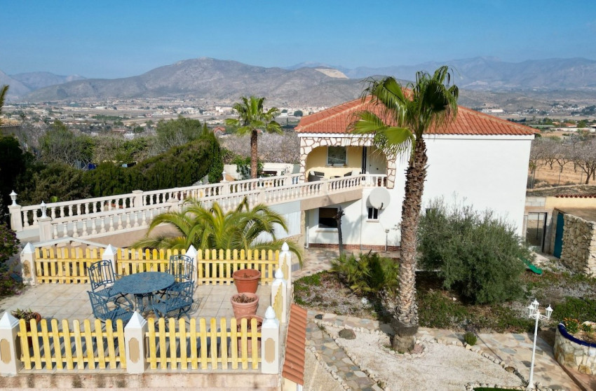 Herverkoop - Villa -
Hondón de los Fráiles