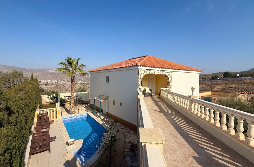 Herverkoop - Villa -
Hondón de los Fráiles