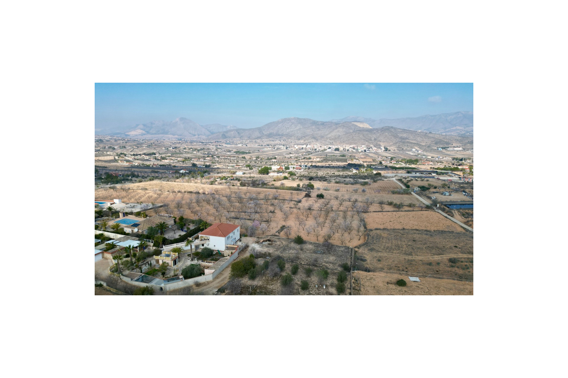 Herverkoop - Villa -
Hondón de los Fráiles