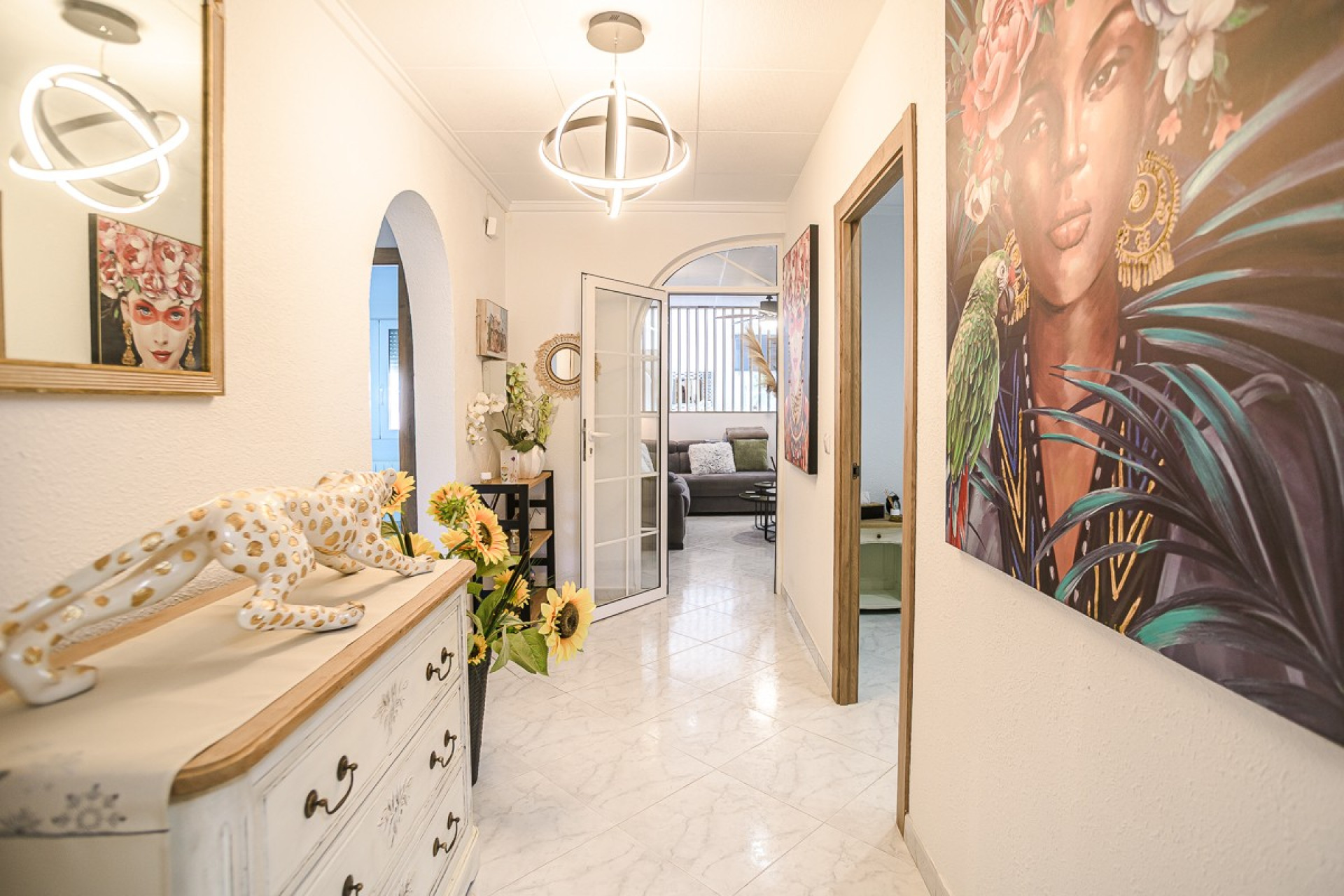 Herverkoop - Villa -
La Marina - Costa Blanca