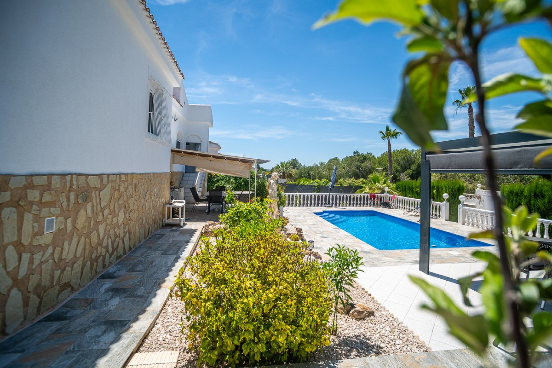Herverkoop - Villa -
La Marina - Costa Blanca