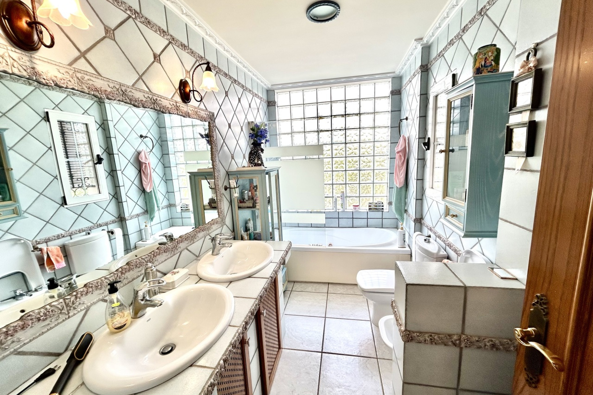 Herverkoop - Villa -
La Mata