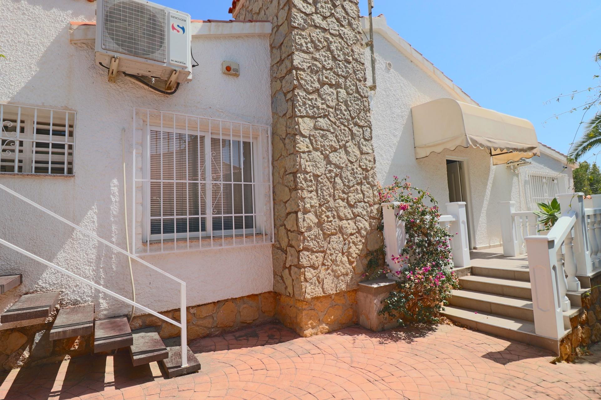Herverkoop - Villa -
La Nucía - Pinar De Garaita