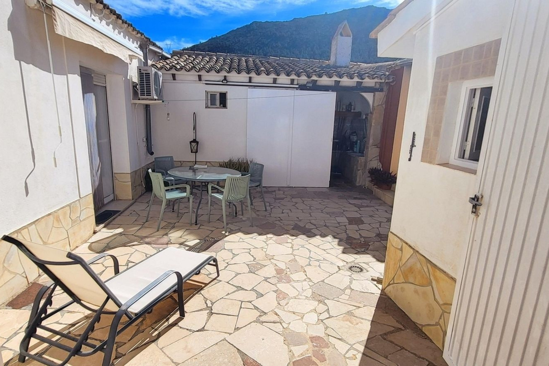 Herverkoop - Villa -
La Romana