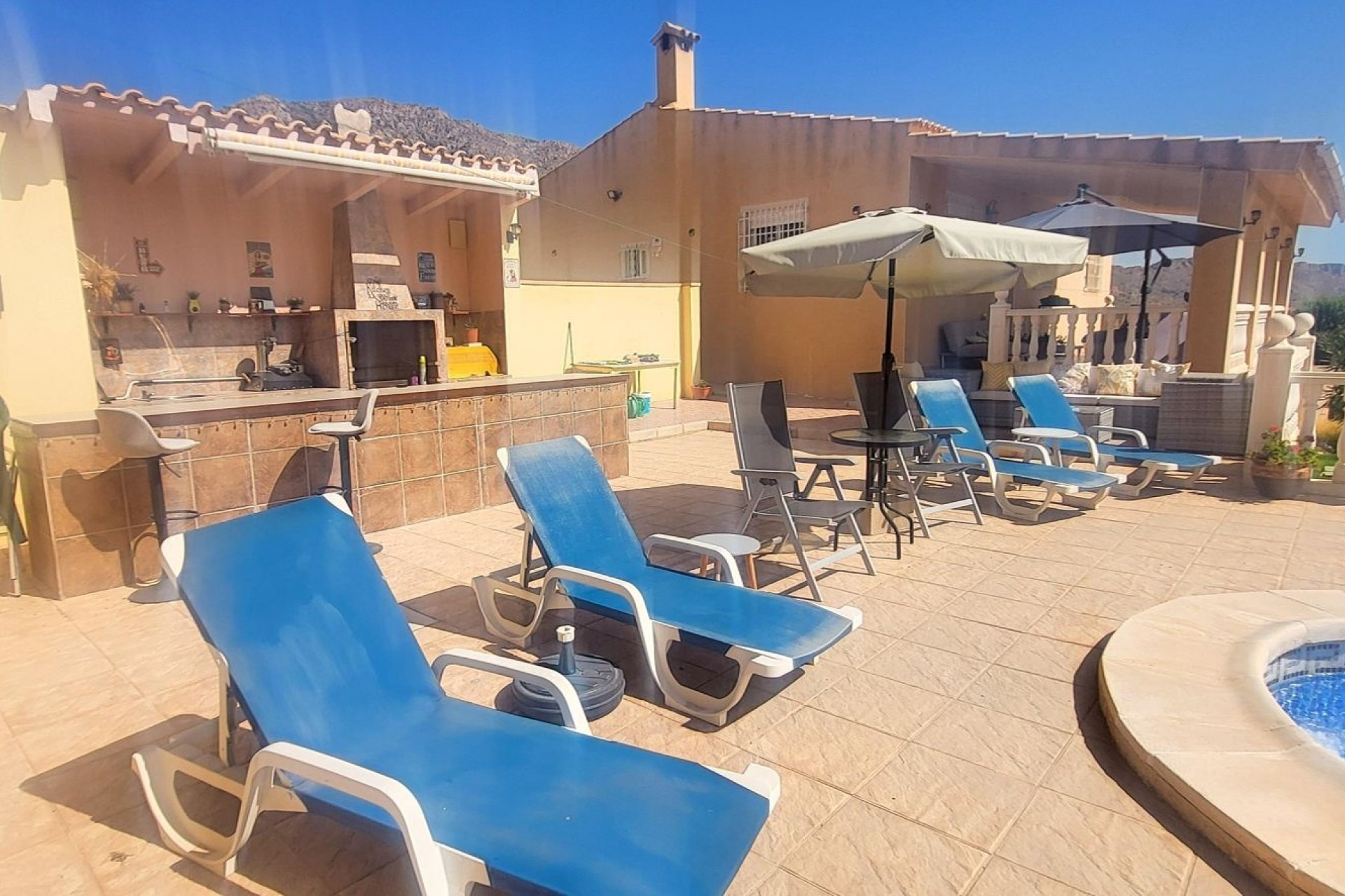Herverkoop - Villa -
La Romana
