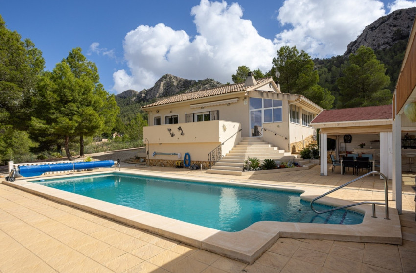 Herverkoop - Villa -
La Zarza - Inland