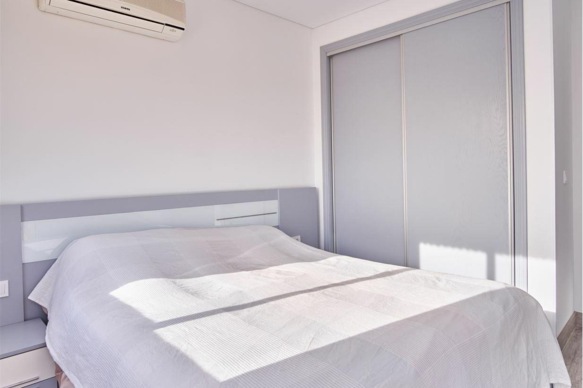 Herverkoop - Villa -
Los Montesinos - Costa Blanca