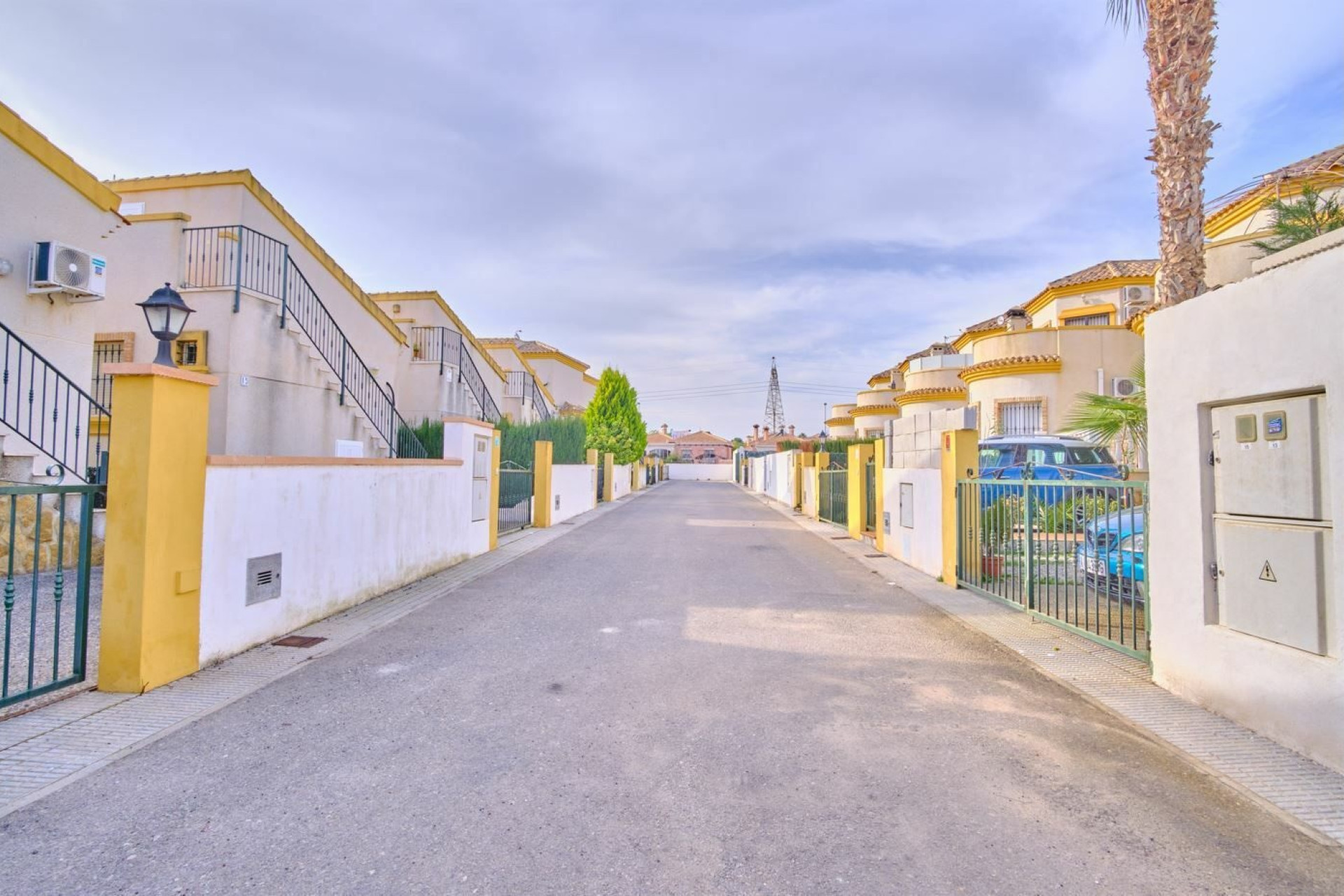 Herverkoop - Villa -
Los Montesinos - Costa Blanca