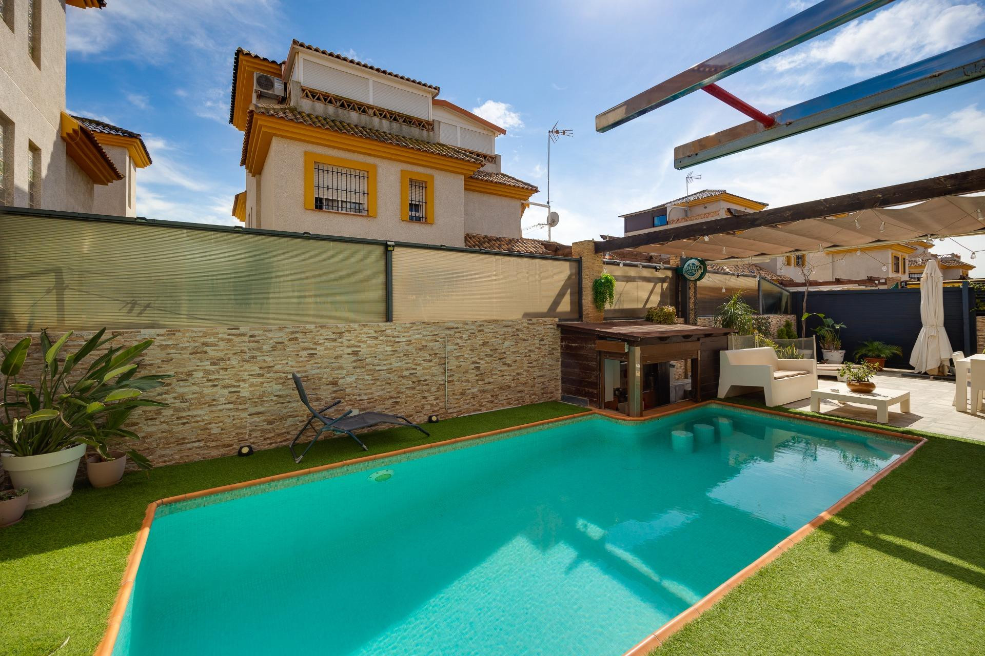 Herverkoop - Villa -
Los Montesinos - La Herrada