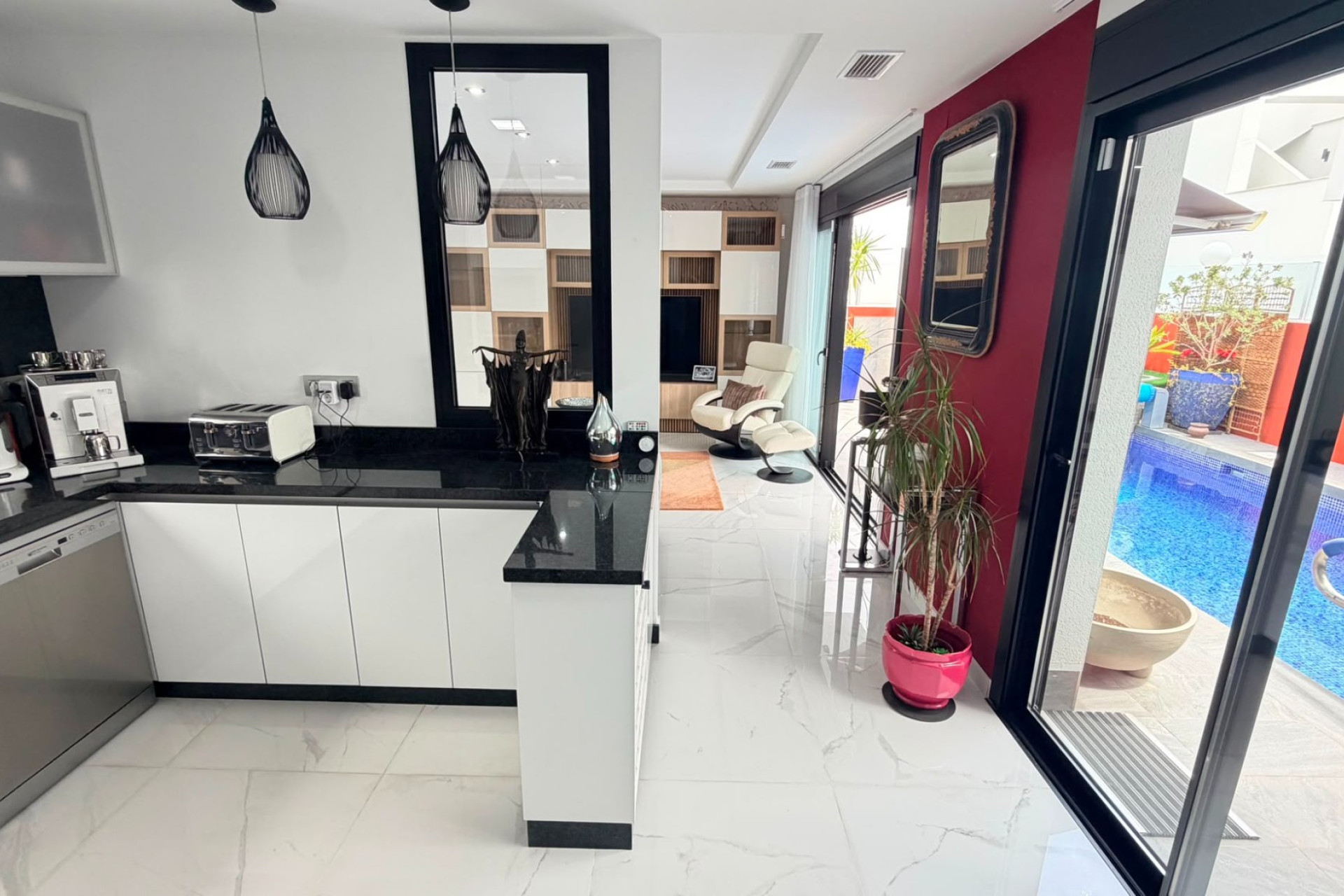 Herverkoop - Villa -
Los Montesinos - La Herrada