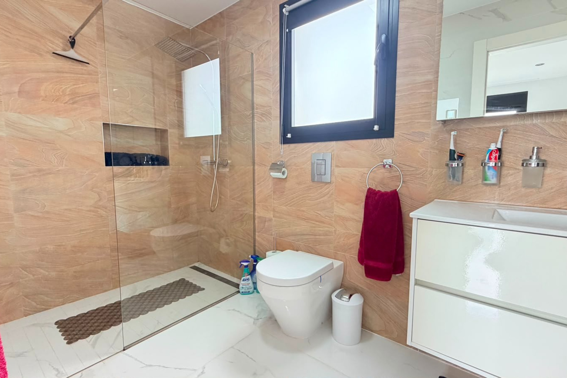 Herverkoop - Villa -
Los Montesinos - La Herrada