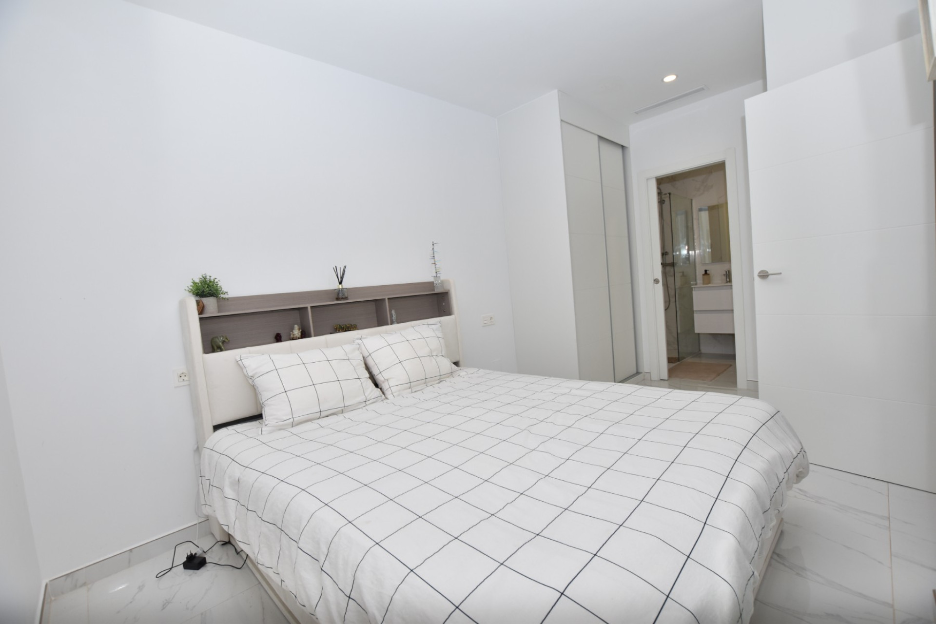 Herverkoop - Villa -
Los Montesinos