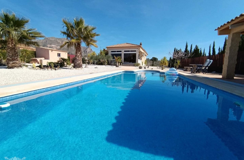 Herverkoop - Villa -
Macisvenda - Macisvenda Murcia