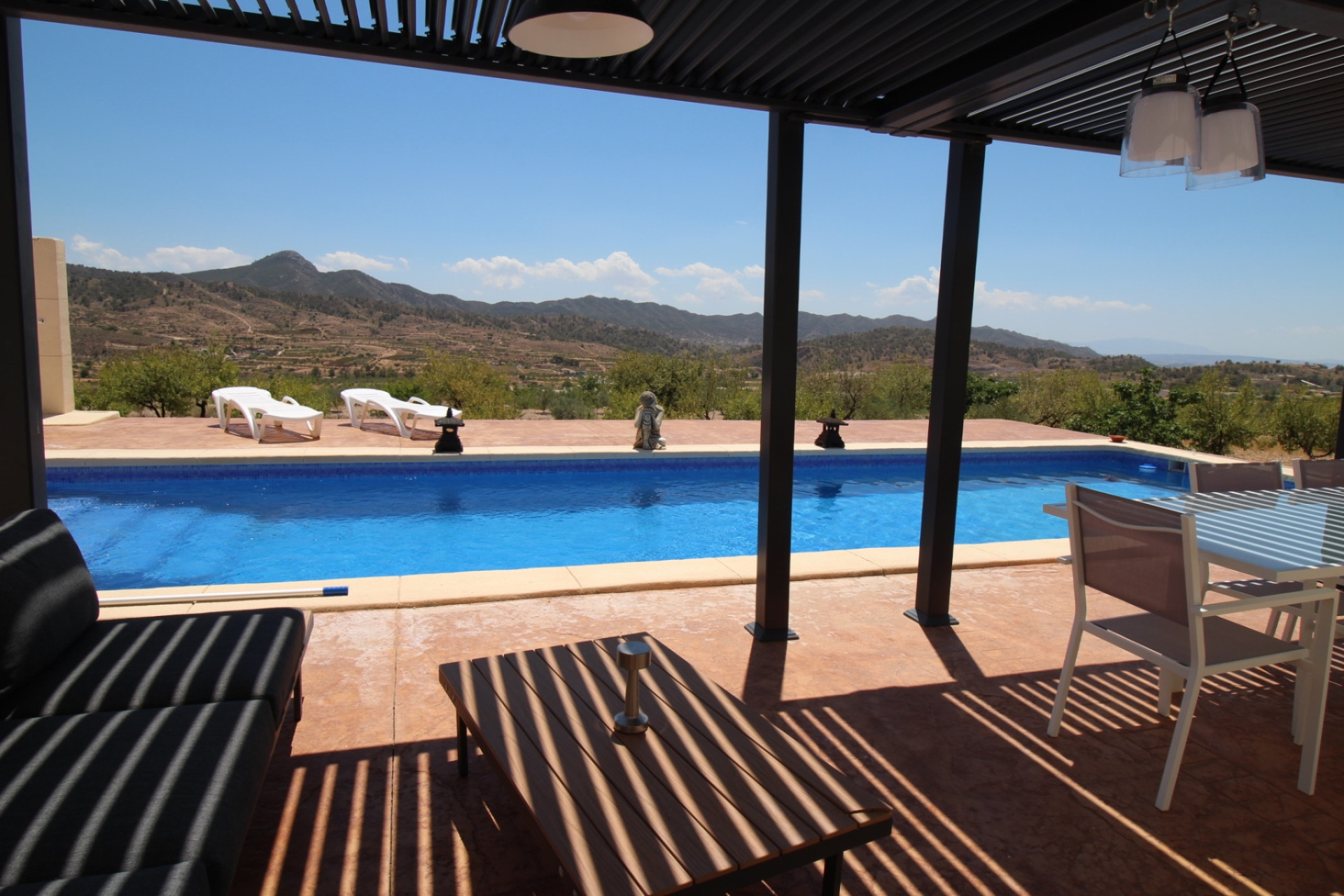 Herverkoop - Villa -
Macisvenda - MACISVENDA