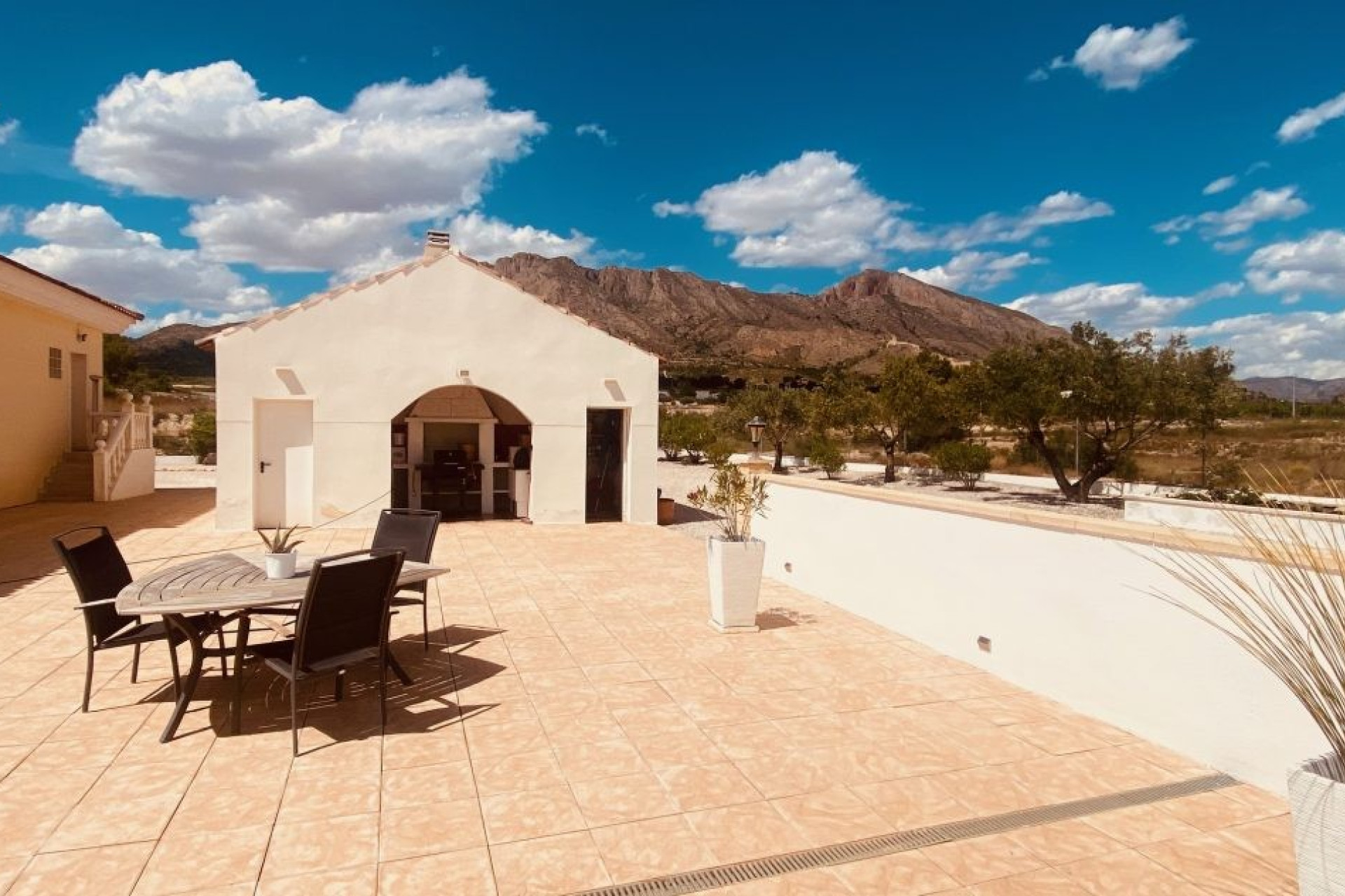 Herverkoop - Villa -
Macisvenda - MACISVENDA