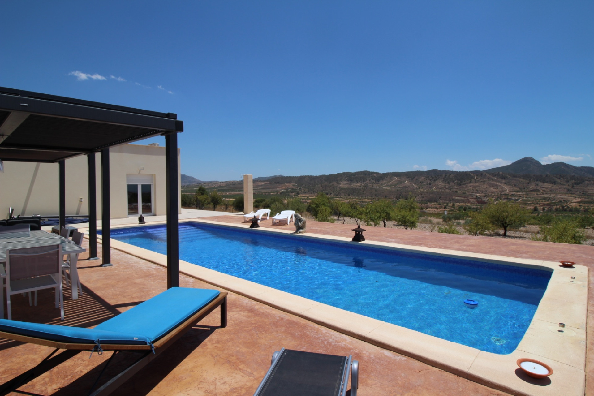 Herverkoop - Villa -
Macisvenda