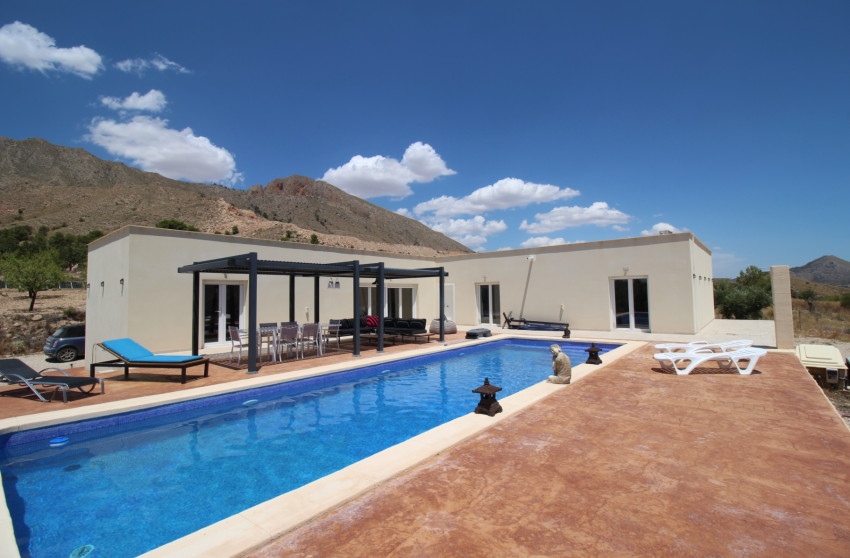 Herverkoop - Villa -
Macisvenda