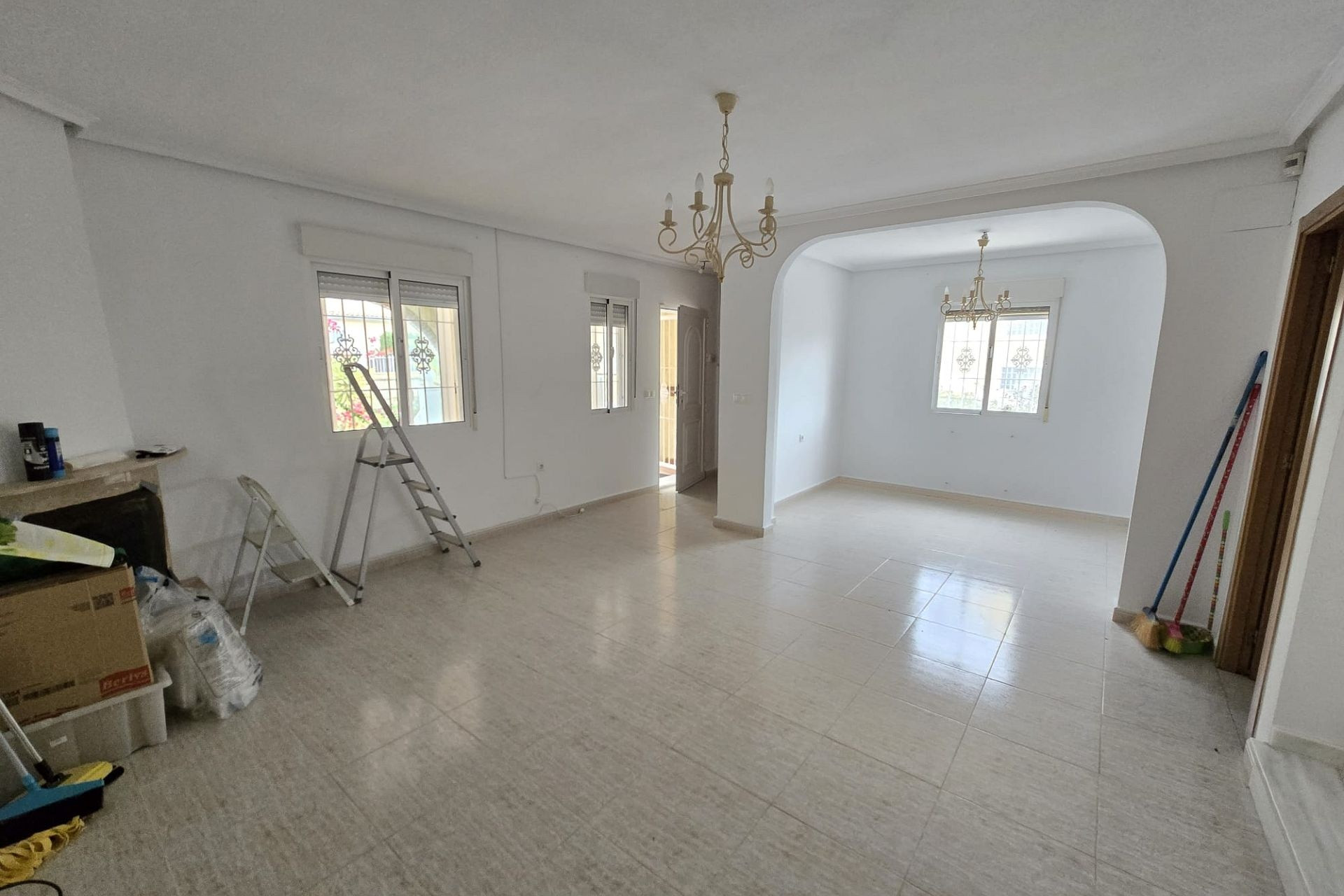 Herverkoop - Villa -
Monforte del Cid