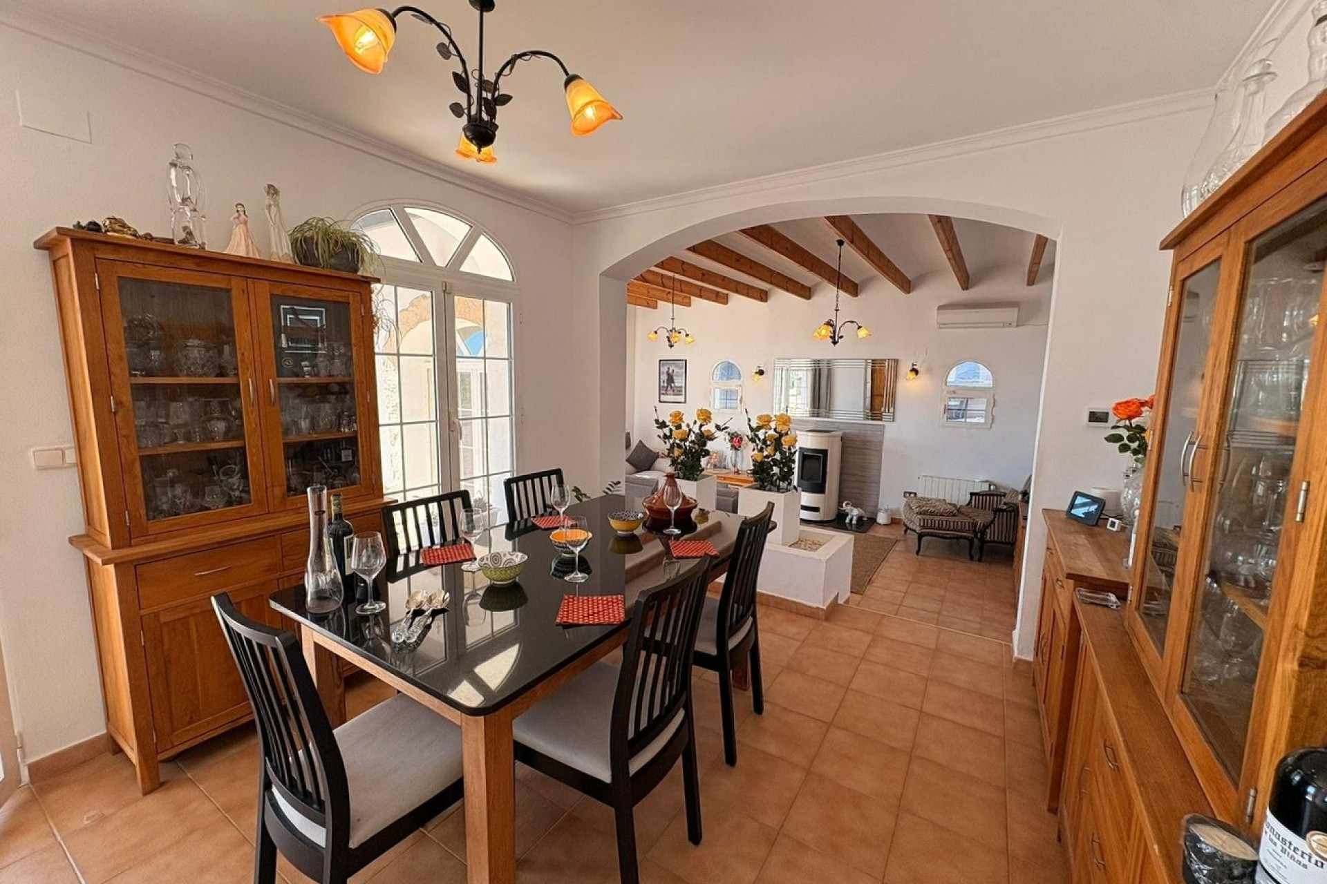 Herverkoop - Villa -
Monóvar/Monóver - Costa Blanca