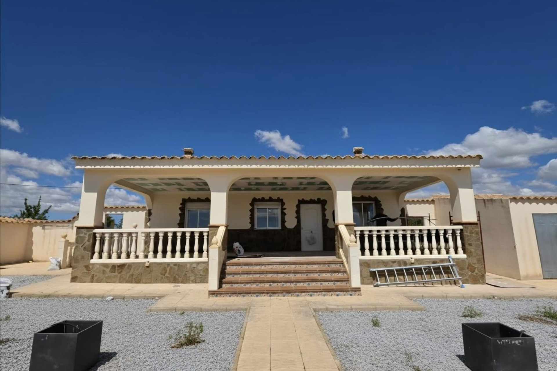 Herverkoop - Villa -
Monóvar/Monóver - Inland