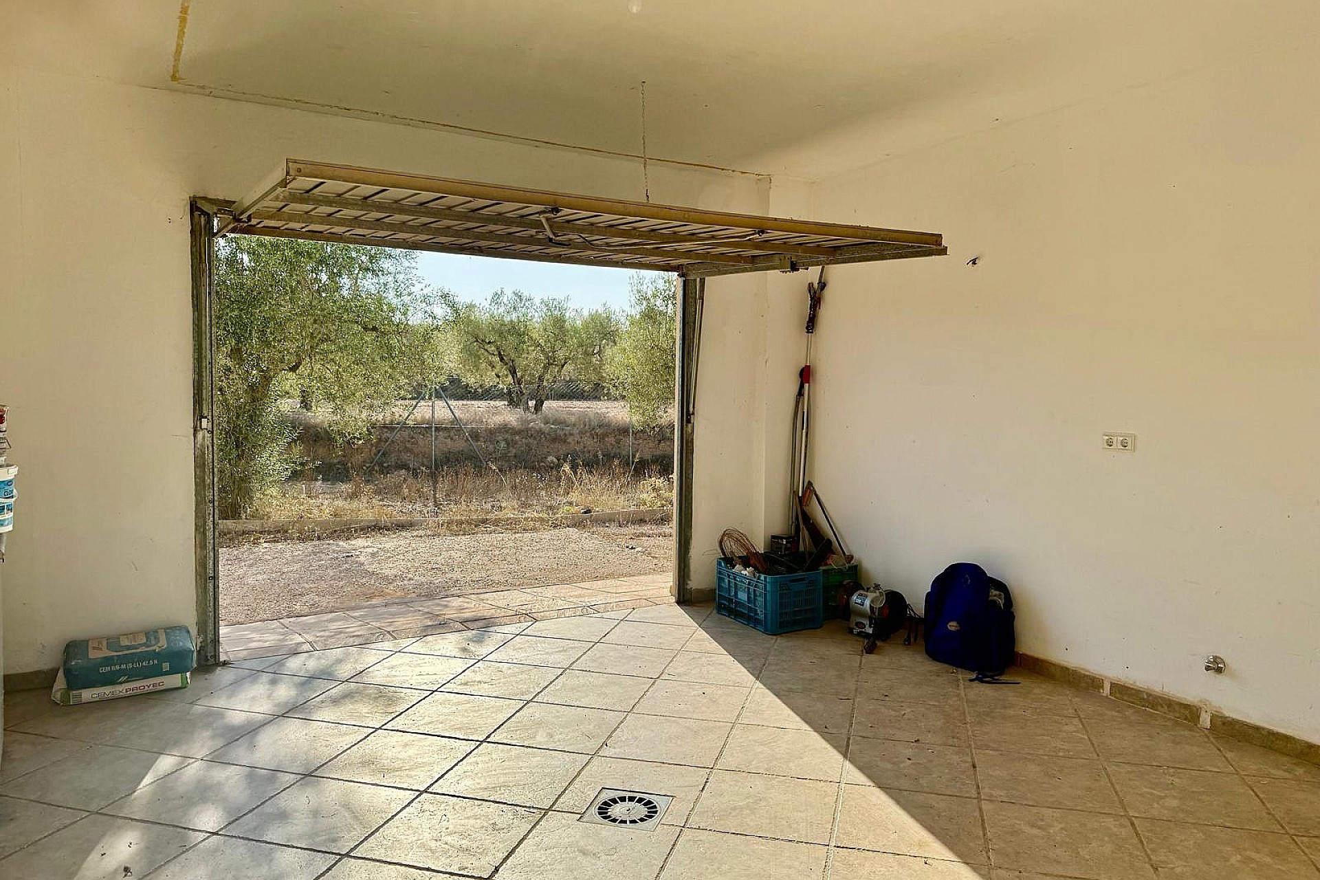 Herverkoop - Villa -
Onil