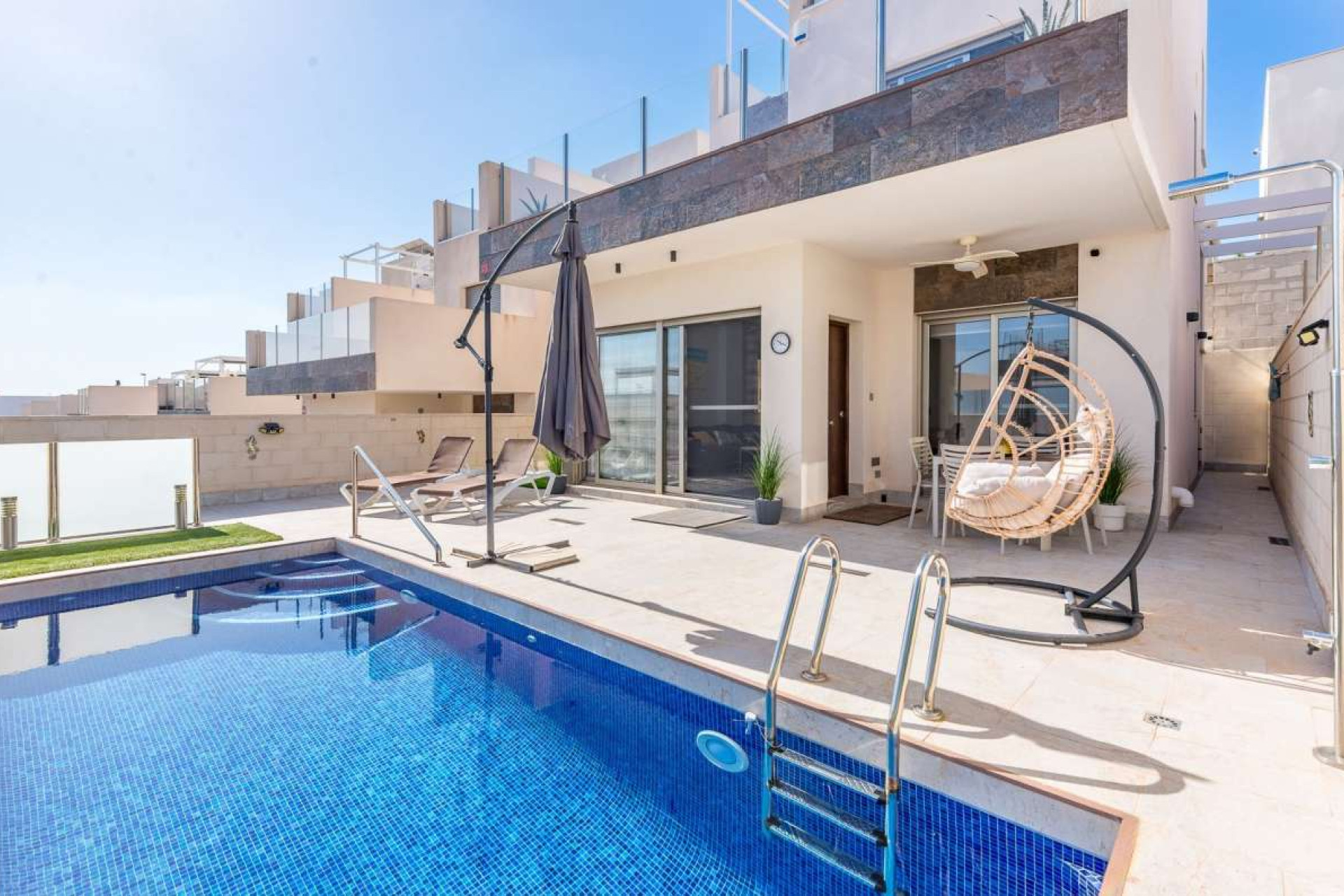 Herverkoop - Villa -
Orihuela Costa - Costa Blanca
