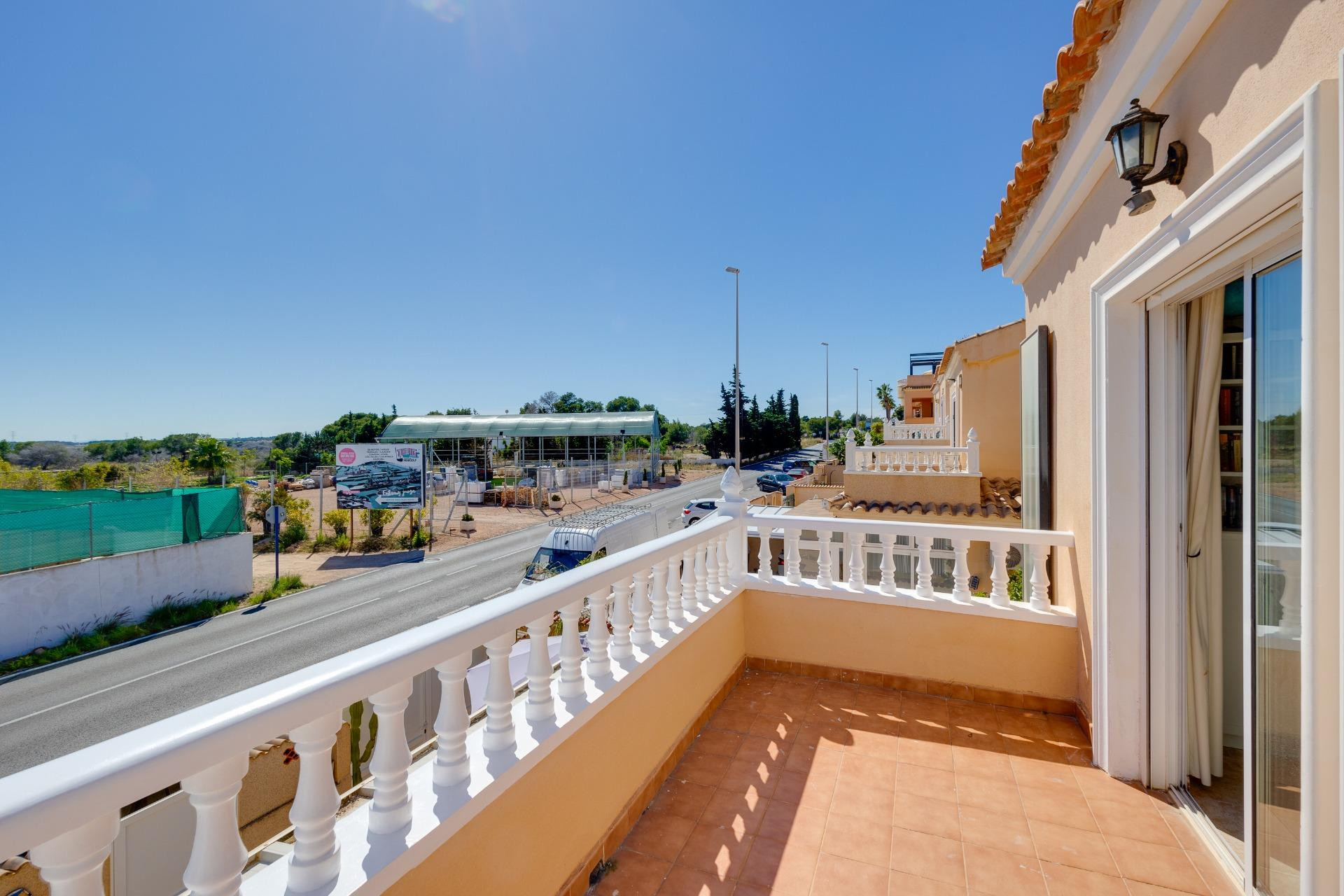 Herverkoop - Villa -
Orihuela Costa - Lomas de Don Juan
