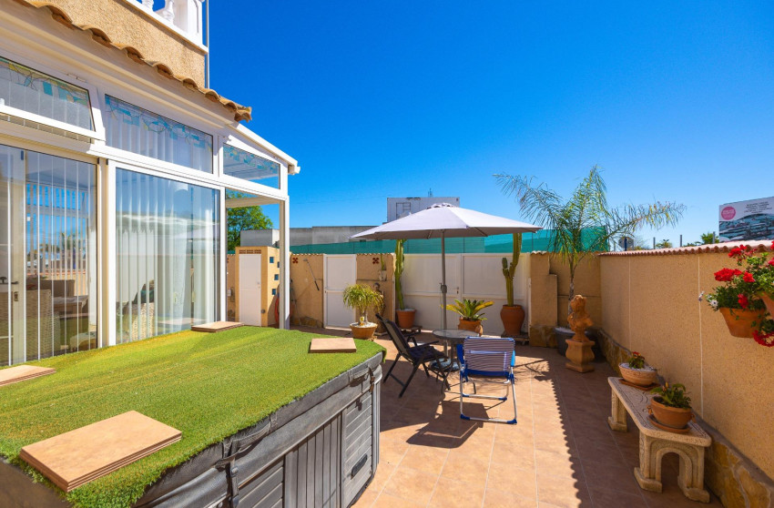 Herverkoop - Villa -
Orihuela Costa - Lomas de Don Juan