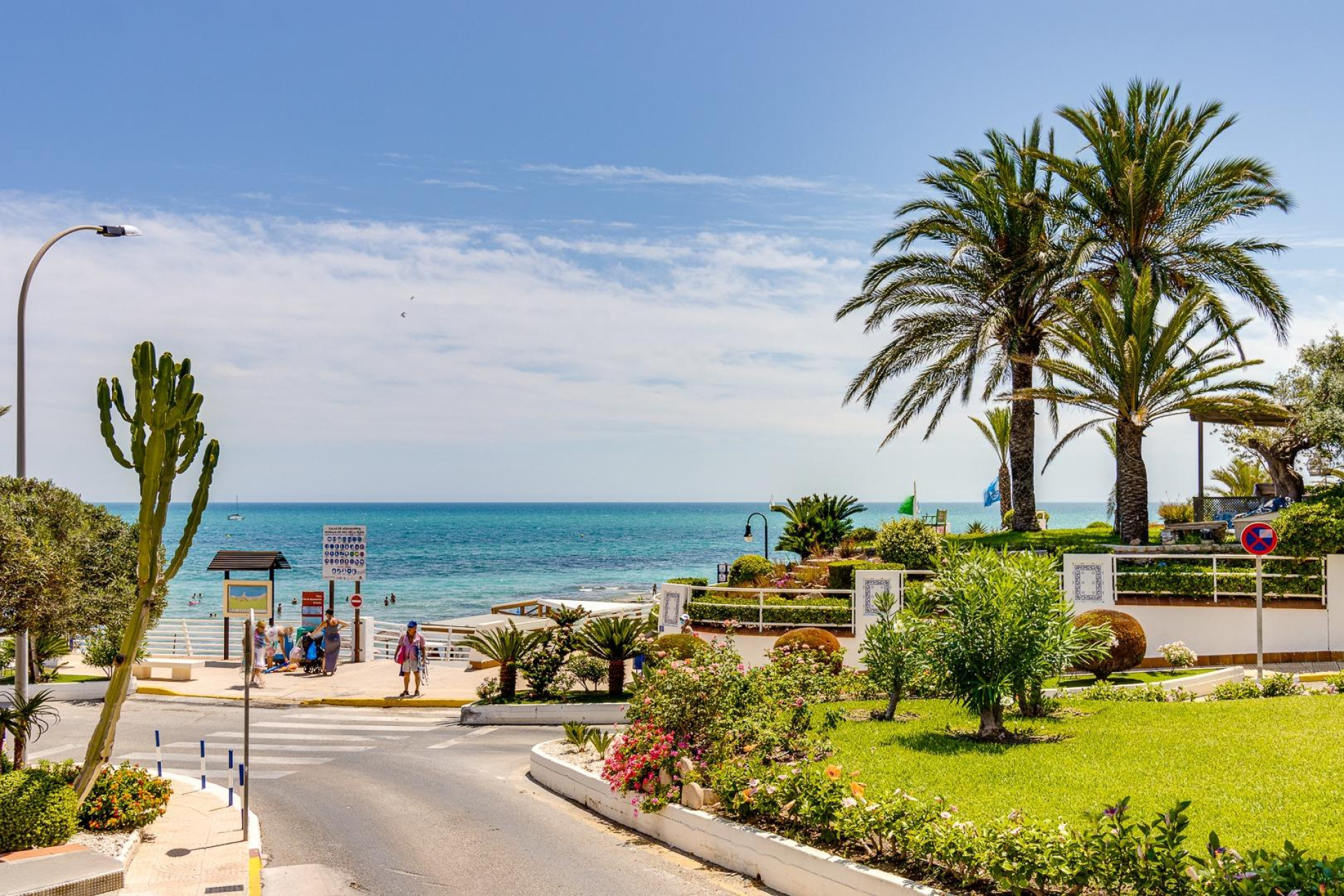 Herverkoop - Villa -
Orihuela Costa - Lomas de Don Juan