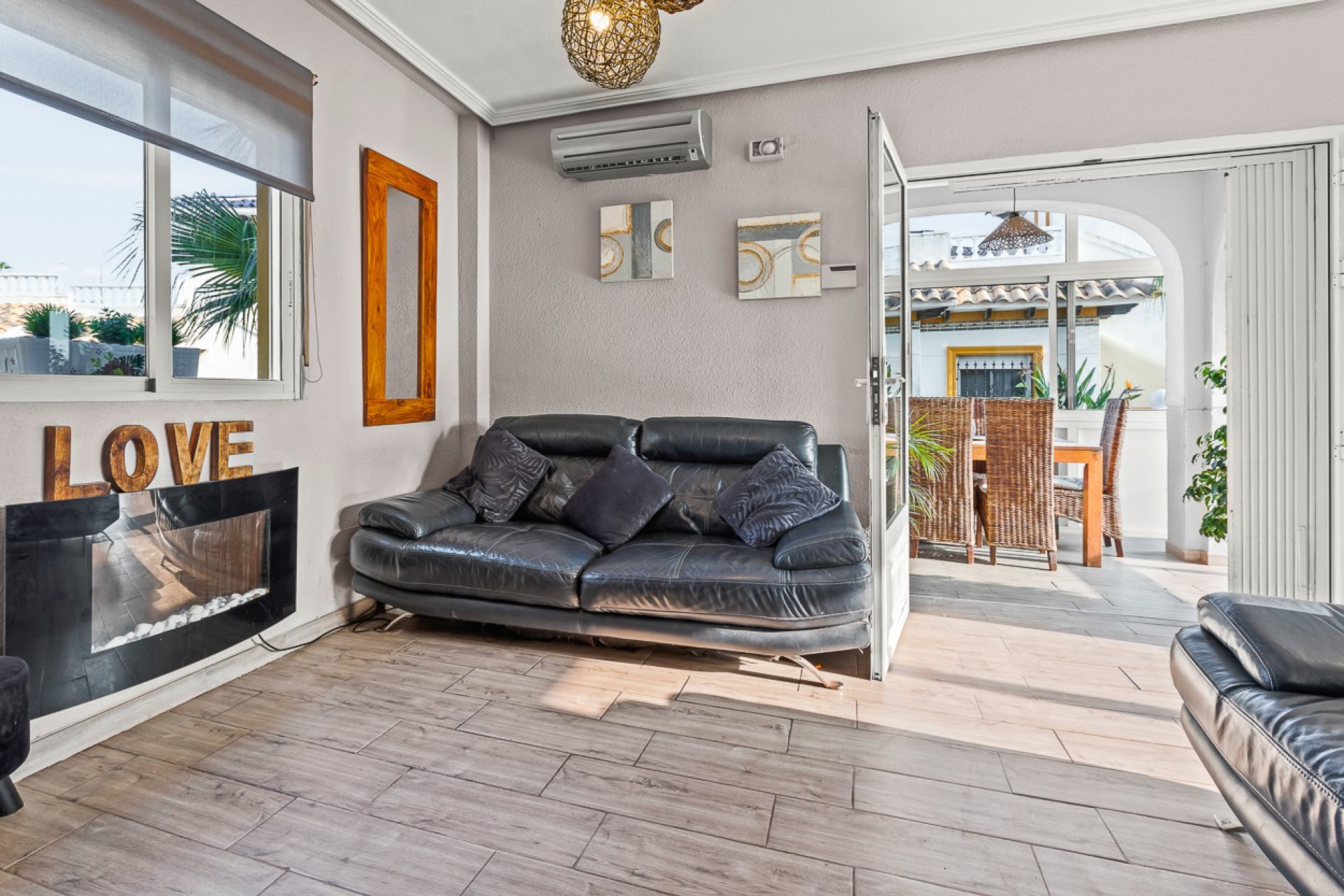 Herverkoop - Villa -
Orihuela Costa - Playa Flamenca