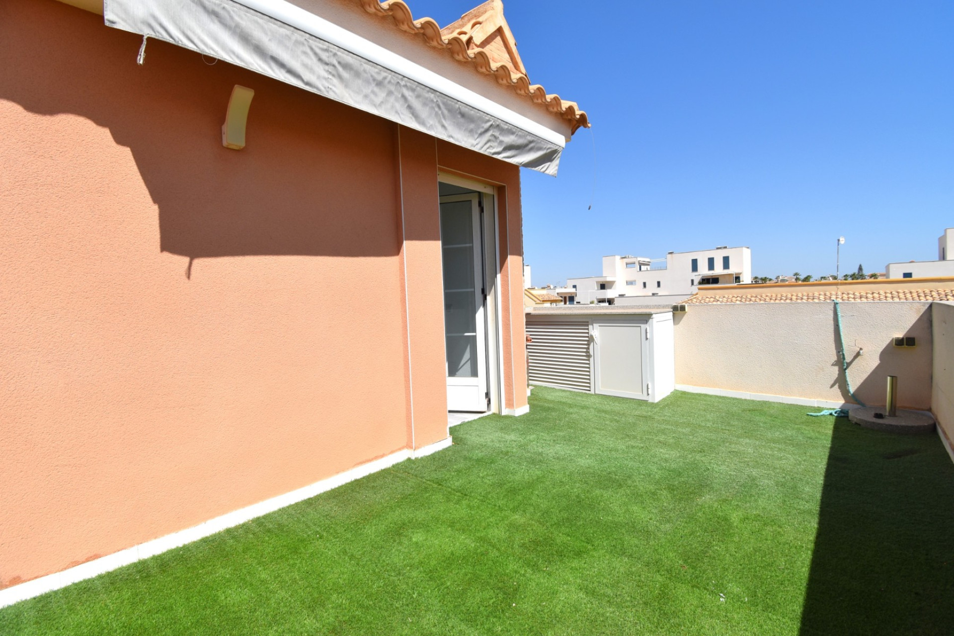 Herverkoop - Villa -
Orihuela Costa - Playa Flamenca